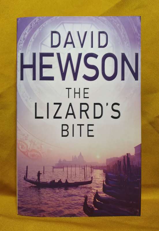 The Lizard's Bite - David Hewson