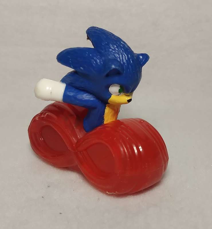 McDonalds Toy: Sega Sonic 2 - The Hedgehog 2021