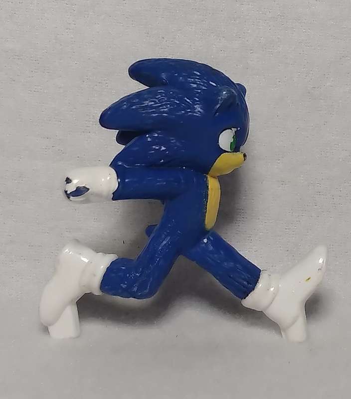 McDonalds Toy: Sonic The Hedgehog Running