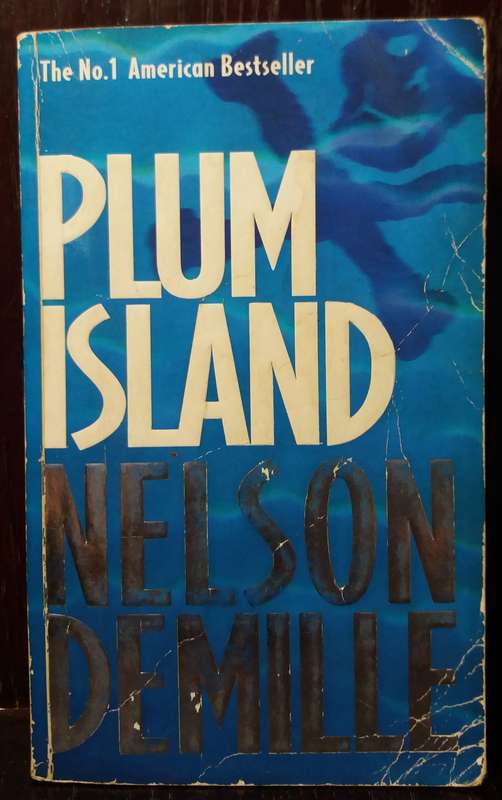 Plum Island - Nelson Demille (Small Paperback)