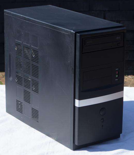 desktop  pc, Intel core i3, 4gb ram, 500gb hd, vga, dvd, win 11 pro, etc
