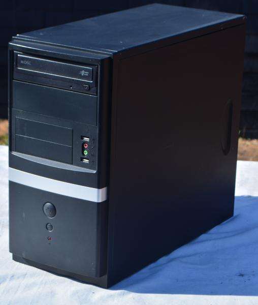 desktop  pc, Intel core i3, 4gb ram, 500gb hd, vga, dvd, win 11 pro, etc