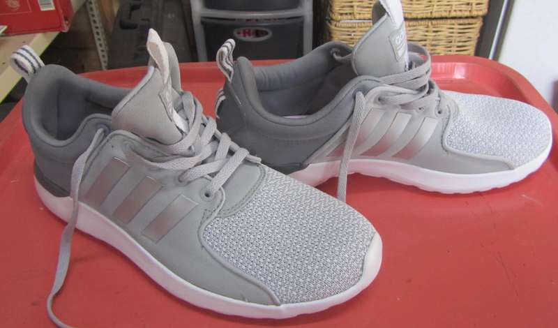 Adidas Ladies Cloudfoam Lite Running  Shoes Size 7