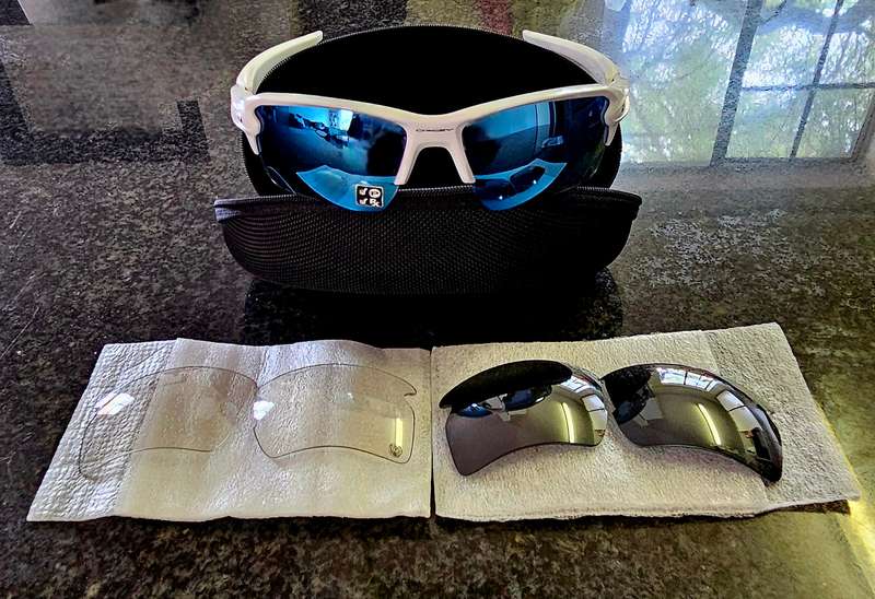 Oakley Flak 2.0 XL Sunglasses with extra lenses