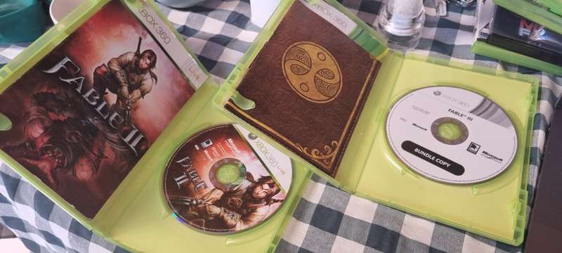 Fable 2 and 3 Xbox 360 Both Games!!