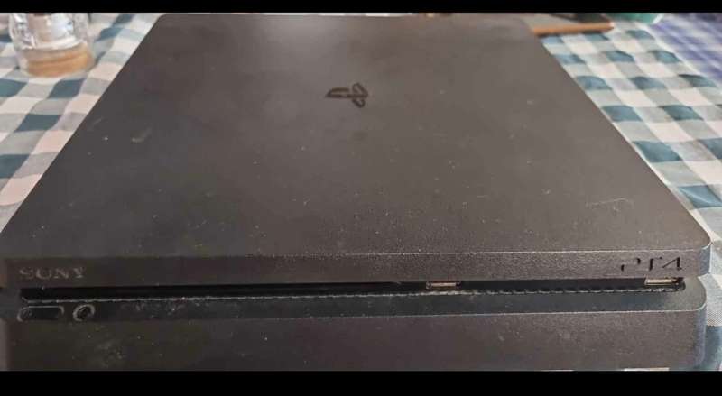 Sony Playstation PS4 Slim 512gb