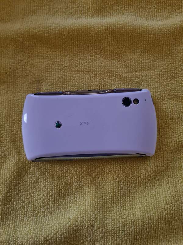 Sony PlayStation Phone Xperia R800i untested