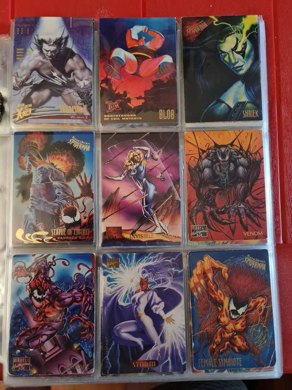 Lot of 100 marvel trading cards in various condition