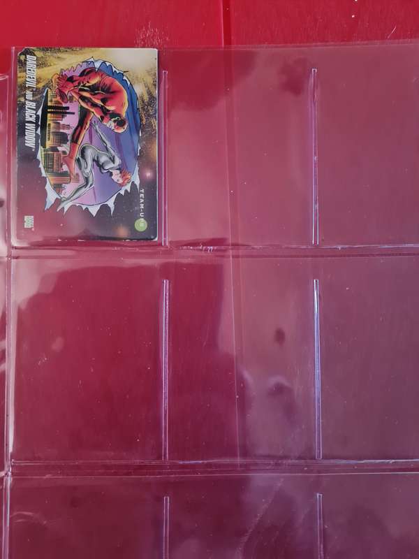 Lot of 100 marvel trading cards in various condition