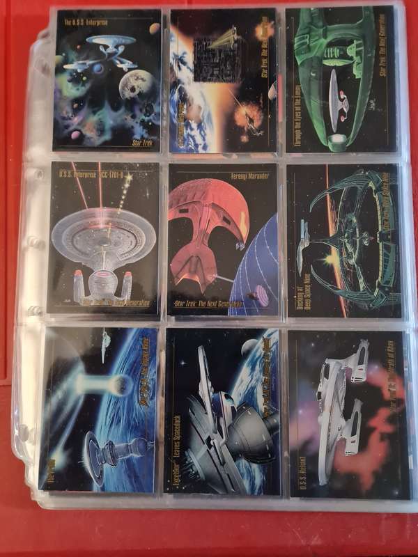 Lot of 108 star trek trading cards