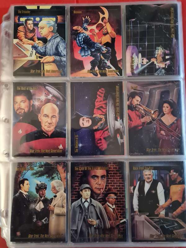 Lot of 108 star trek trading cards