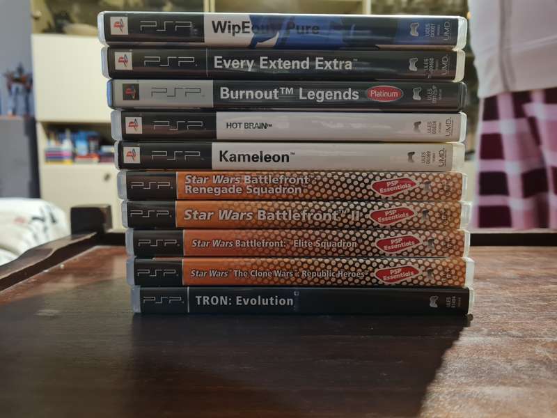 10 psp games with manuals working