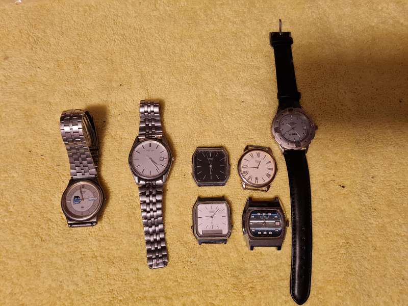 Lot of 7 vintage watches