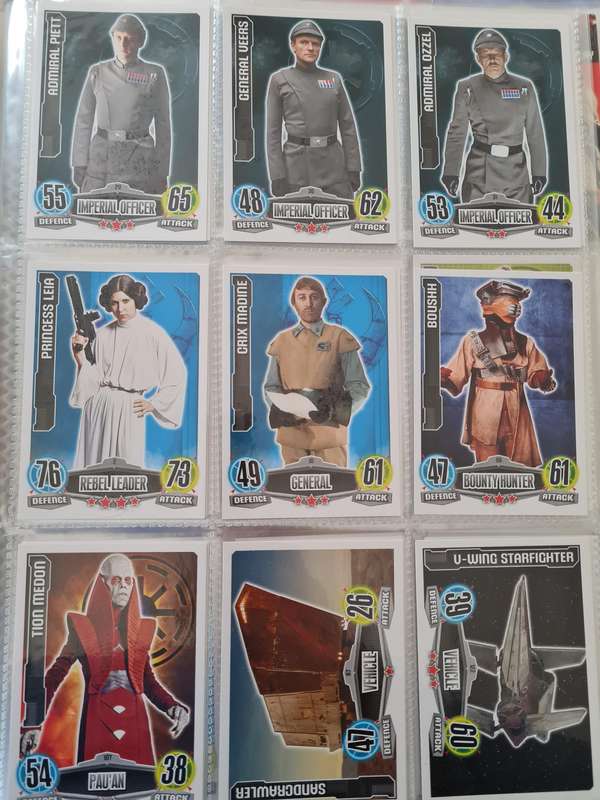 Star wars force attax trading cards in binder