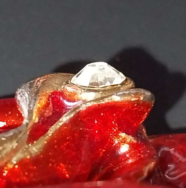 Cosmetic Mid Twenty Century Enamel Rose Brooch with a High-Quality Rhinestone