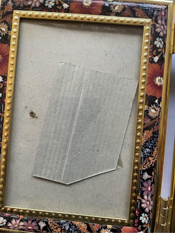 Foldable Photo Frame and Clock