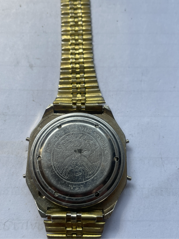 Vintage Digital Watch - Convoy Quartz