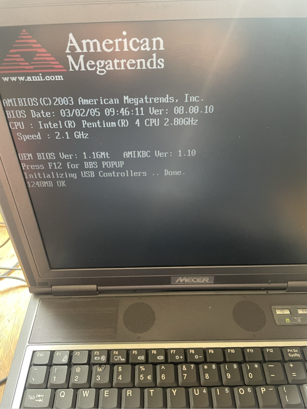 Laptop - Mecer