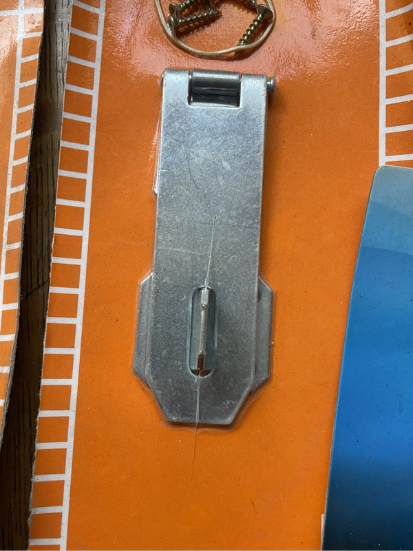 3 x security hinges