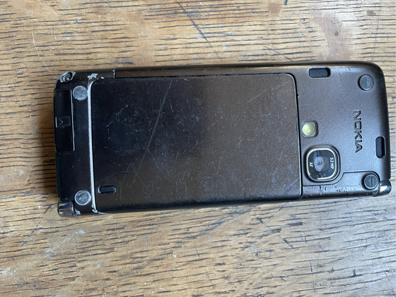 Nokia E90