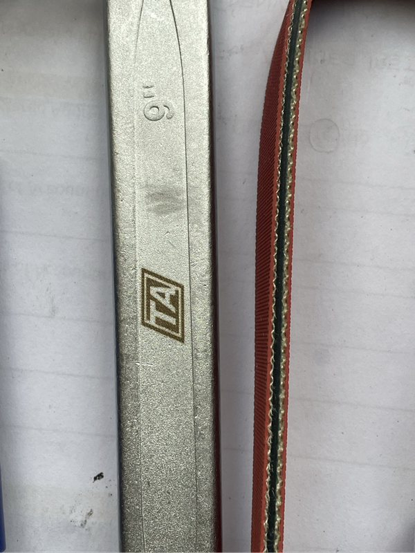 Strap wrench / spanner