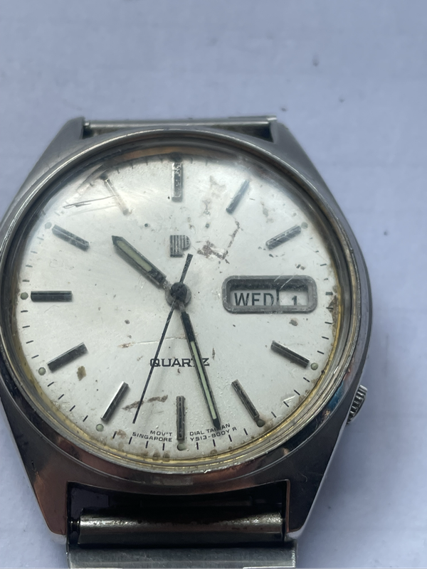 Vintage Watch - Pulsar Quartz Y513-8009