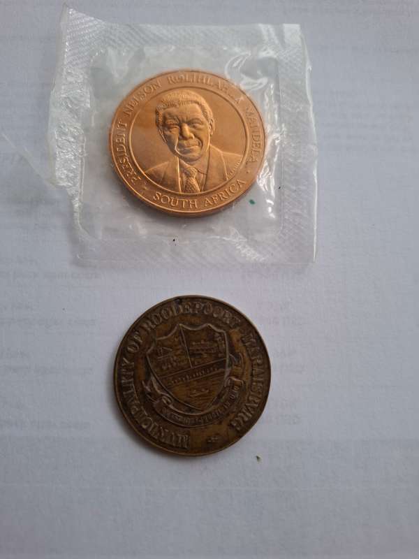 WW1 Medallion plus Mandela medal
