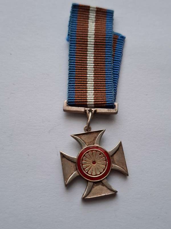 SADF / Homelands medal - Venda gallantry Cross (Silver)? - miniature