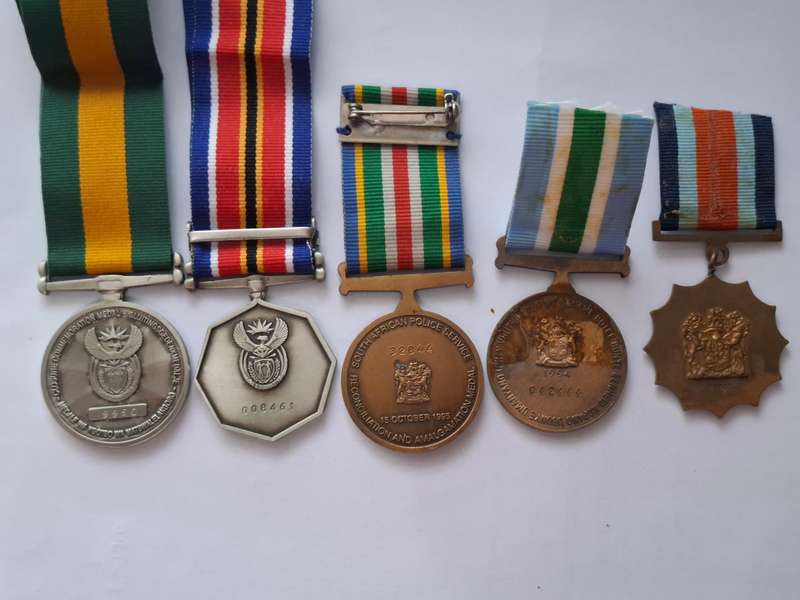 SADF / SAPS - Full size medals