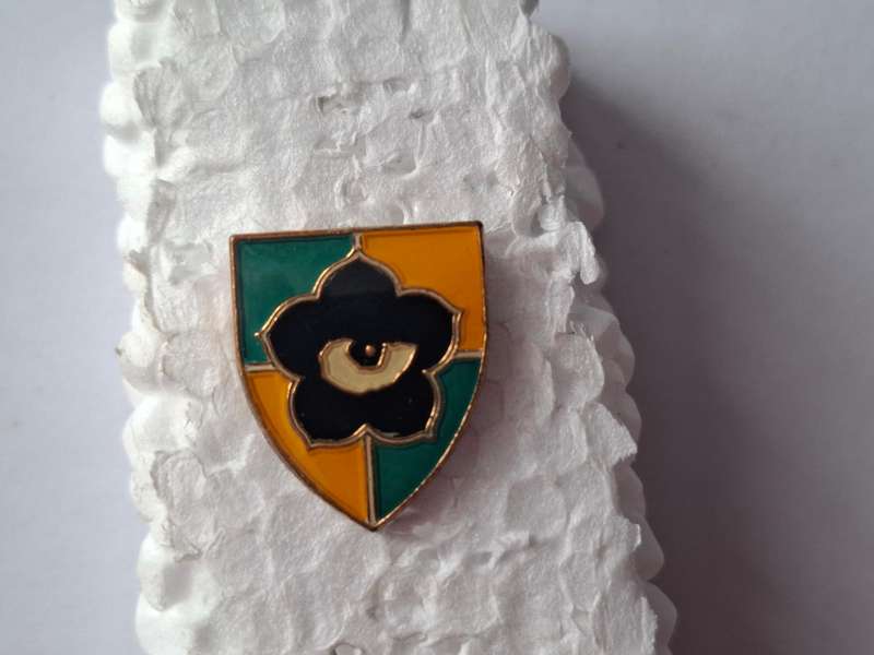 Group HQ Cravat Pin (all pins)