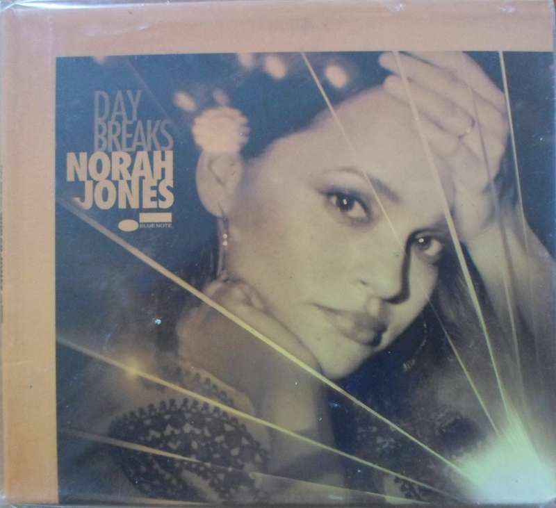 Norah Jones - Day Breaks