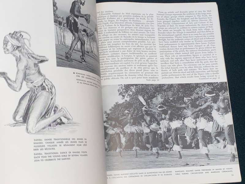 AFRICAN ARTS/ ARTS D'AFRIQUE
