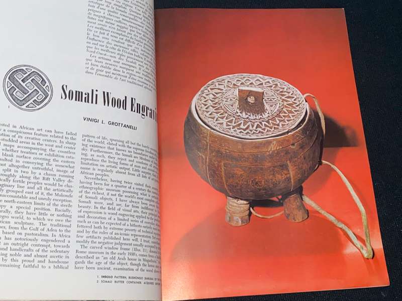 AFRICAN ARTS/ ARTS D'AFRIQUE