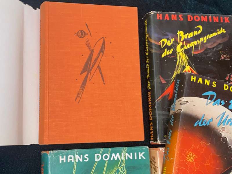 HANS DOMINIK X 5 VINTAGE GERMAN SCI-FI BOOKS