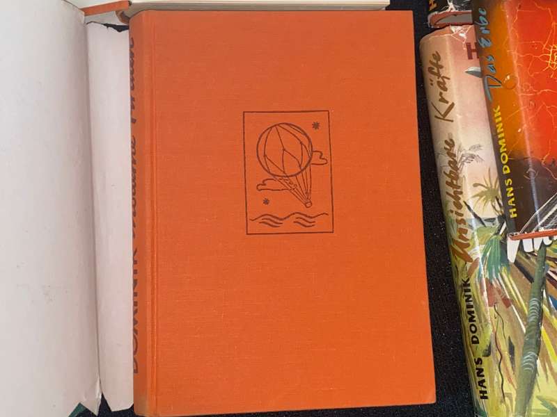 HANS DOMINIK X 5 VINTAGE GERMAN SCI-FI BOOKS
