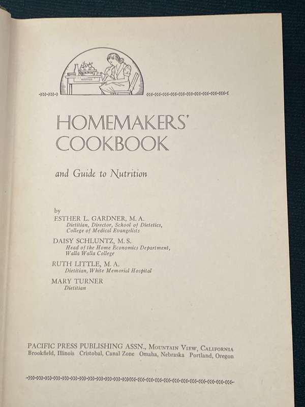 HOMEMAKERS COOKBOOK AND GUIDE TO NUTRITION 1946
