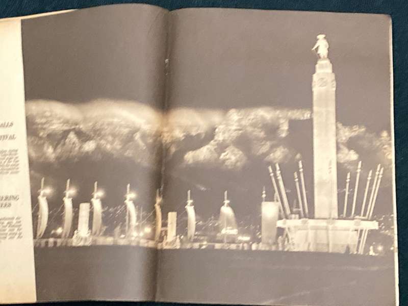 THE FESTIVAL IN PICTURES / DIE FEES IN BEELD 1952