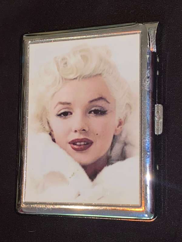 MARILYN MONROE CIGARETTE TIN WITH LIGHTER