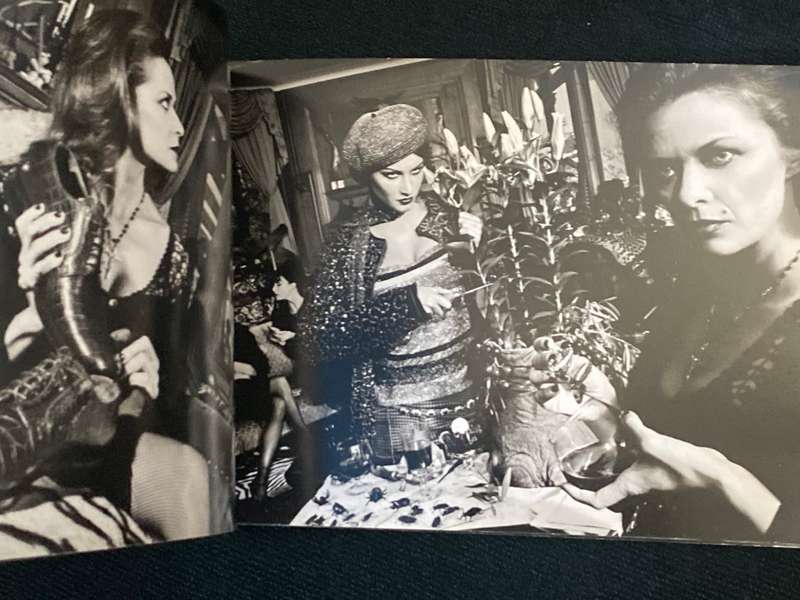 DOLCE & GABBANA ADVERTISING BOOKLET