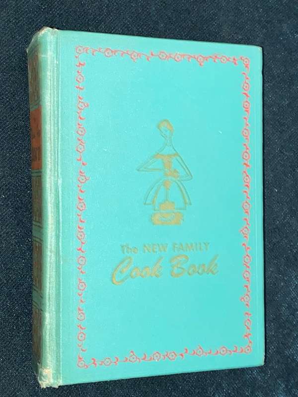 THE NEW FAMILY COOK BOOK EDITED BY RUTH BEROLZHEIMER