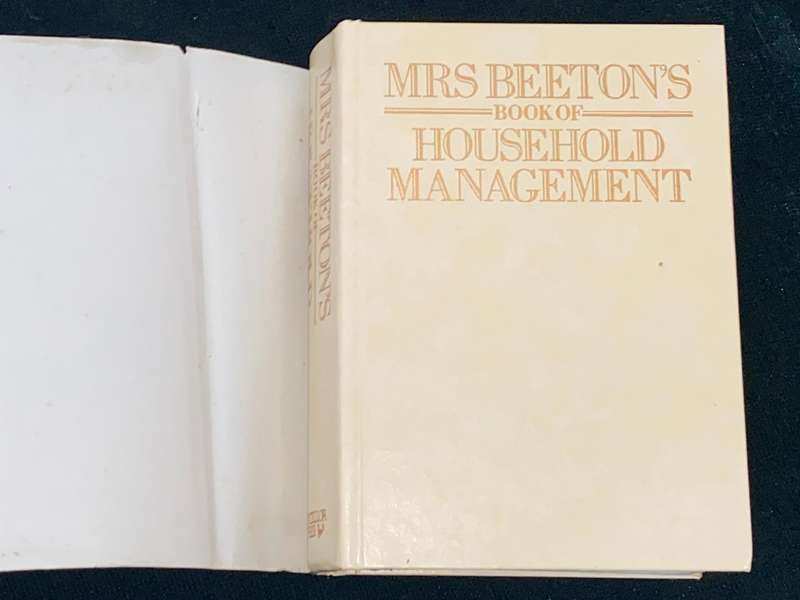 MRS BEETON'S BOOK OF HOUSEHOLD MANAGEMENT A SPECIALLY ENLARGED FIRST EDITION FACSIMILE
