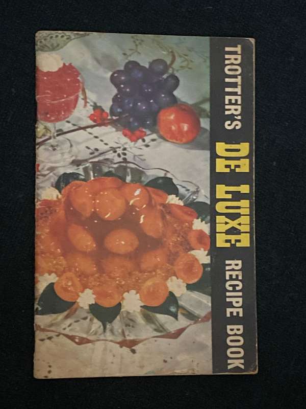 VINTAGE TROTTER'S DE LUXE RECIPE BOOK