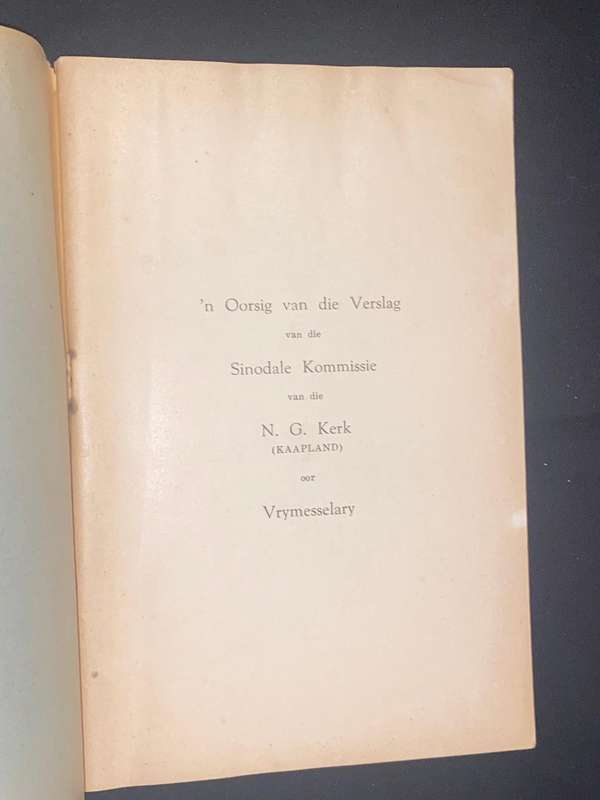 'N OORSIG VAN DIE VERSLAG VAN DIE SINODALE KOMMISIE VAN DIE N.G. KERK OOR VRYMESSLARY 1942
