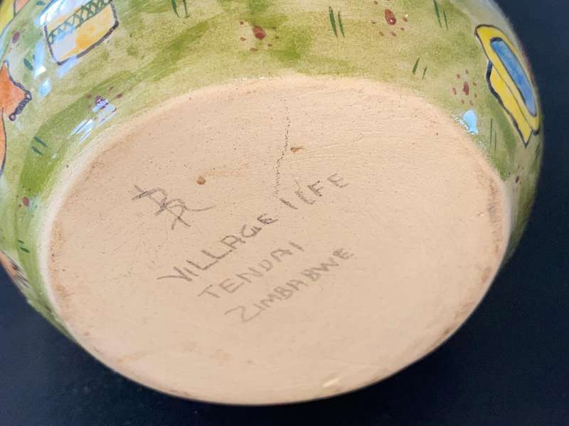 ZIMBABWE BASKET POTTERY ART , TRIBAL LIFE BY TENDAI
