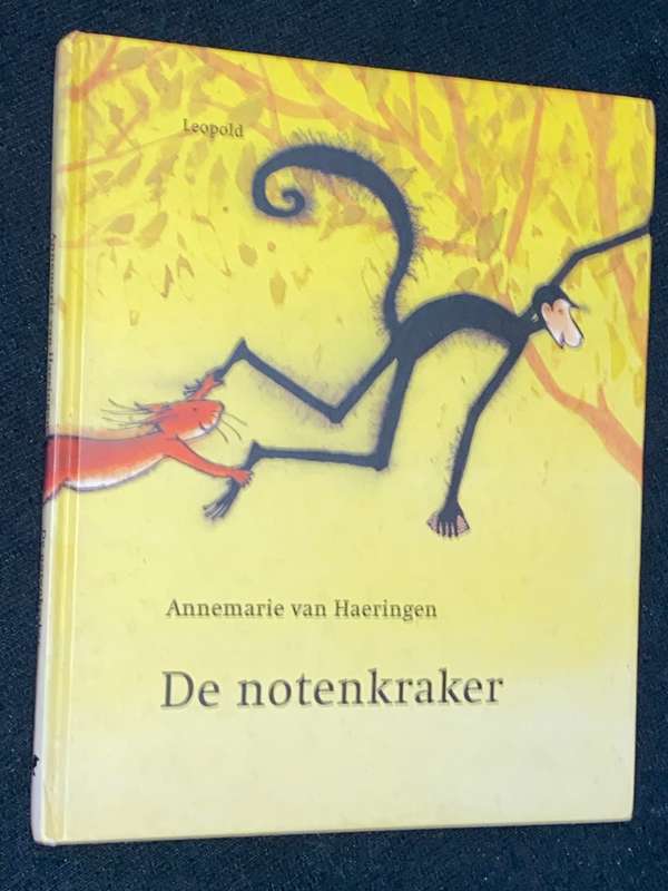 DE NOTENKRAKER - ANNEMARIE VAN HAERINGEN