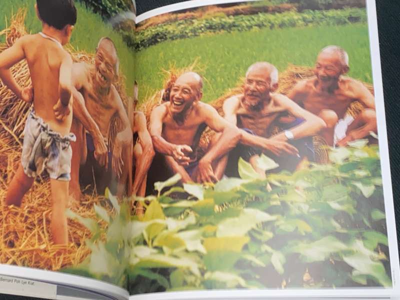 FRIENDSHIP MOMENTS INTIMACY LAUGHTER KINSHIP