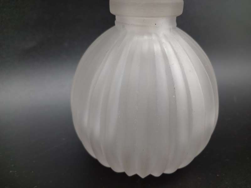 Vintage! Clear Satin Frosted Glass Ribbed Perfume Bottle With Stopper.