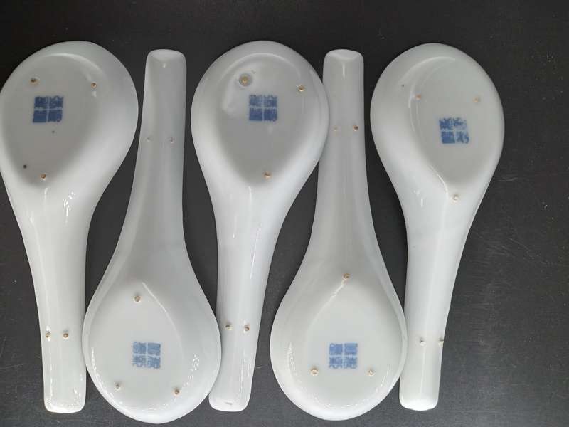 Vintage! Set Of 5 Chinese Porcelain Ceramic Blue & White Flower Patterned Soup Spoons