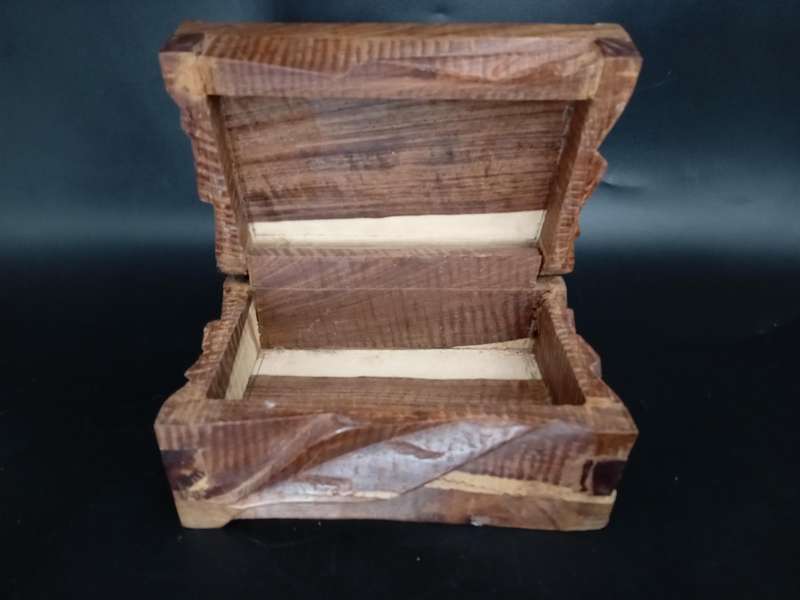Vintage!  Wooden Hand Made Jewelry Box Floral Themed