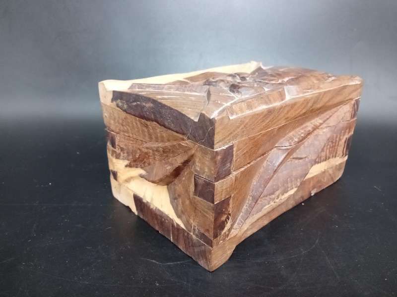 Vintage!  Wooden Hand Made Jewelry Box Floral Themed